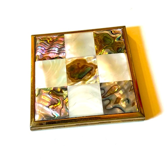 SOLD:Auction/ELGIN AMERICAN Empty Powder Case/GENUINE Abolone Stunning/MenWomen - Picture 1 of 9